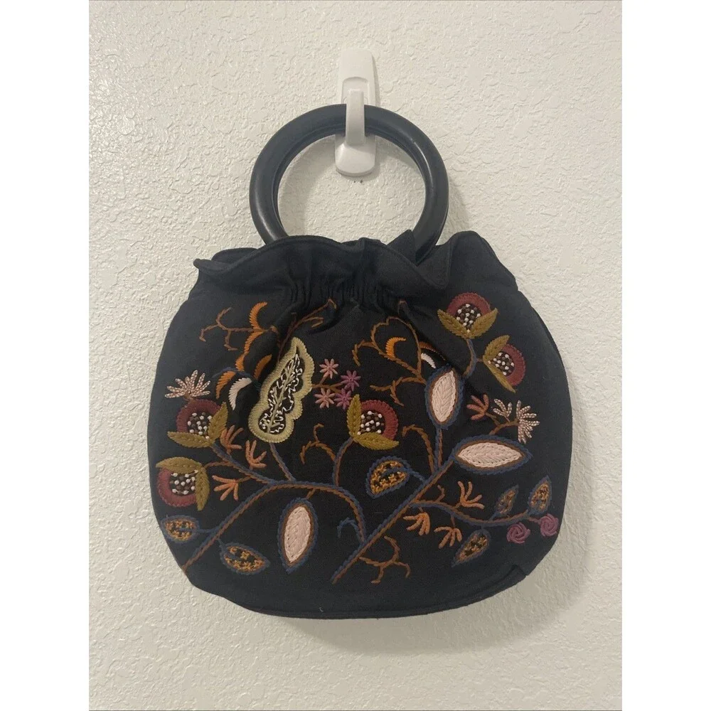 Fossil Forever 21 Black Floral Embroidered Fabric Handbag Cottagecore Purse Bag